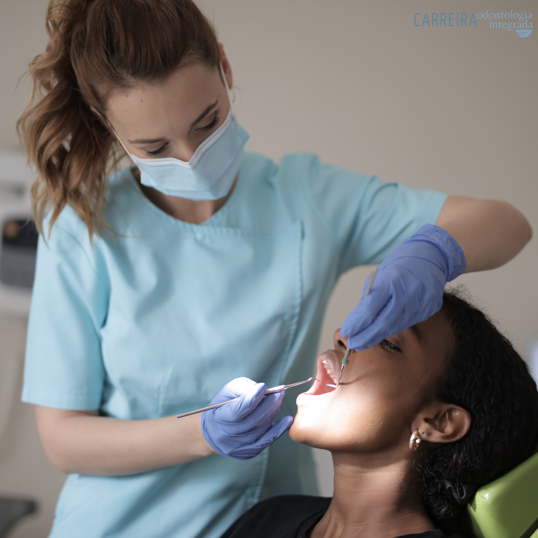 Limpeza de Dente: o primeiro passo para evitar a Periodontite
